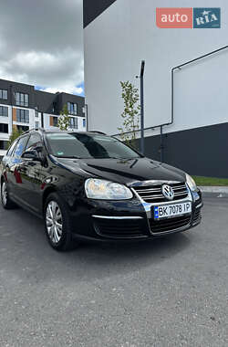 Универсал Volkswagen Golf 2008 в Ровно