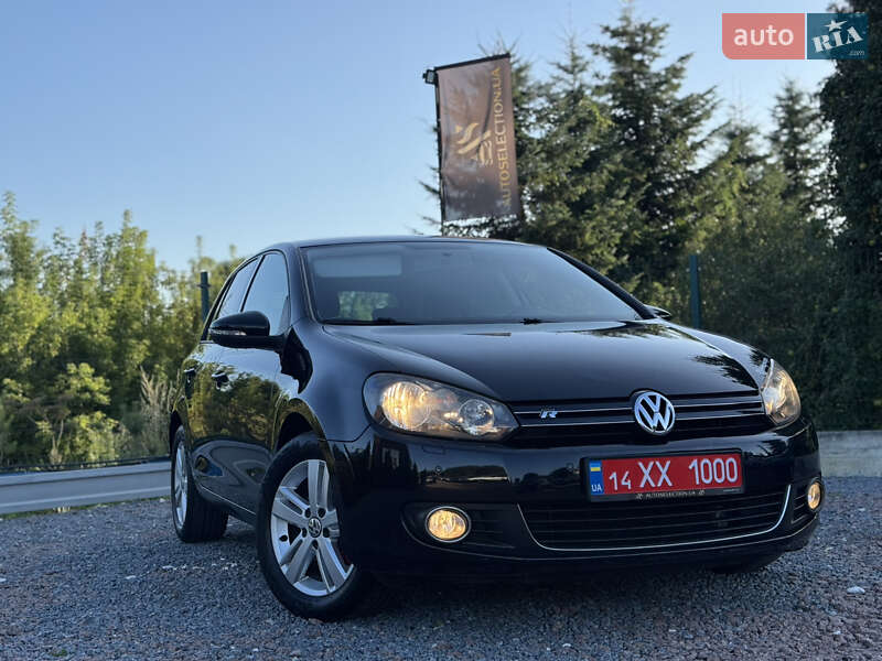Хэтчбек Volkswagen Golf 2010 в Дрогобыче