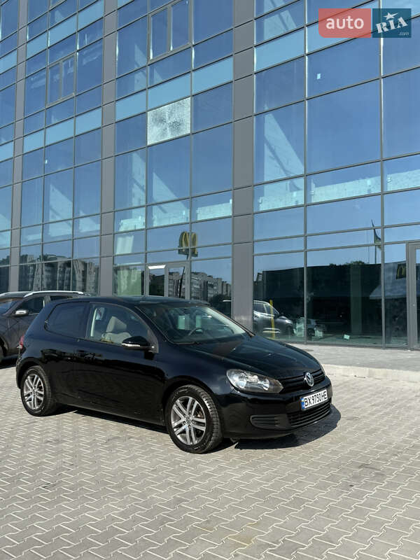Хетчбек Volkswagen Golf 2009 в Хмельницькому