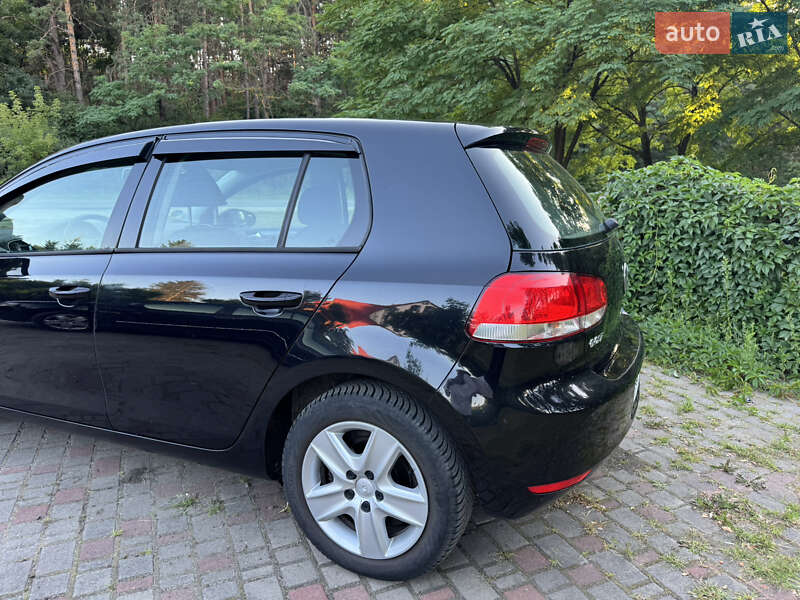 Хэтчбек Volkswagen Golf 2008 в Славуте