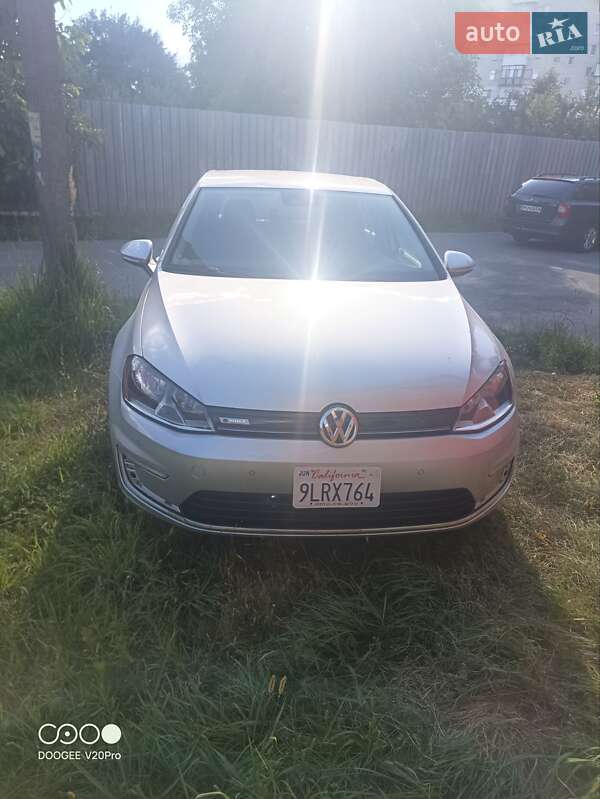 Хетчбек Volkswagen Golf 2015 в Шостці