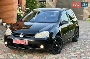 Хэтчбек Volkswagen Golf 2008 в Вараше