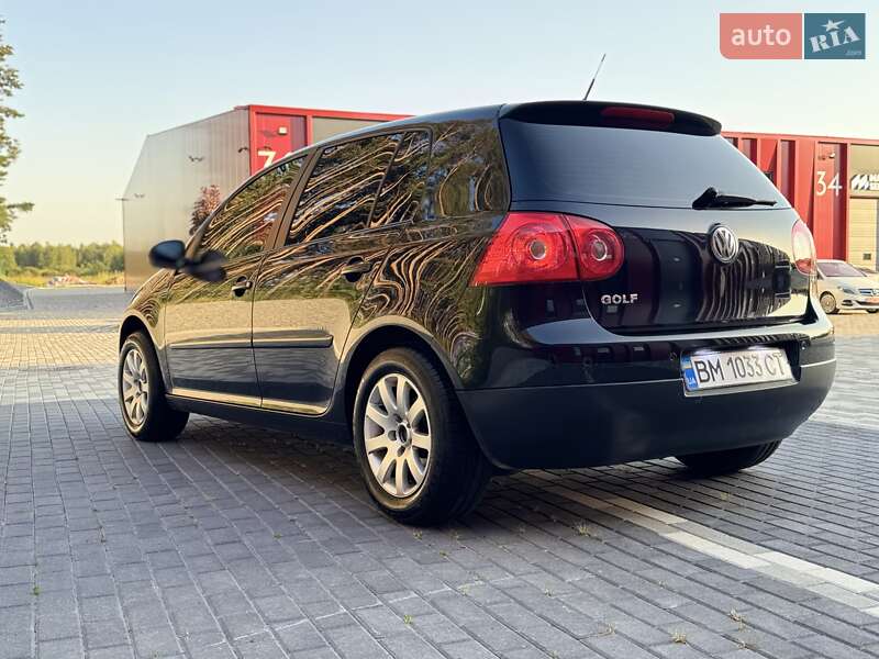 Хэтчбек Volkswagen Golf 2007 в Львове