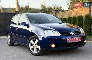 Хэтчбек Volkswagen Golf 2008 в Луцке
