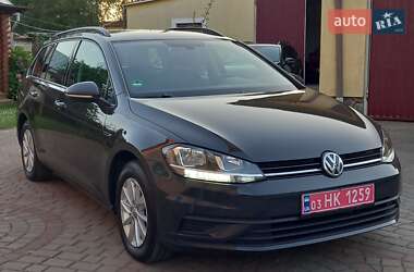 Універсал Volkswagen Golf 2019 в Львові