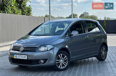 Хэтчбек Volkswagen Golf 2013 в Днепре