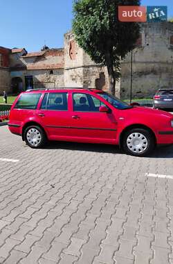 Універсал Volkswagen Golf 2001 в Бережанах