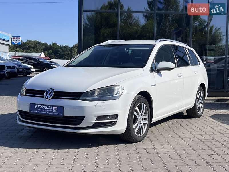 Універсал Volkswagen Golf 2014 в Нововолинську