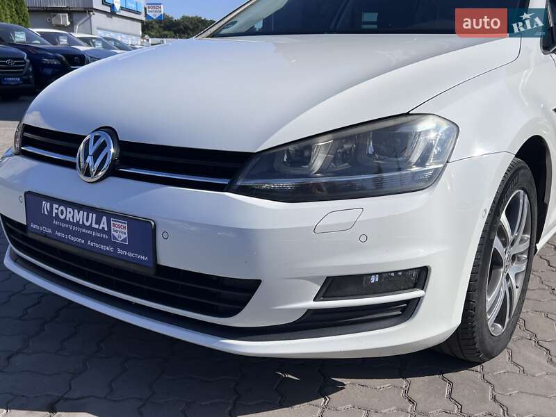 Універсал Volkswagen Golf 2014 в Нововолинську