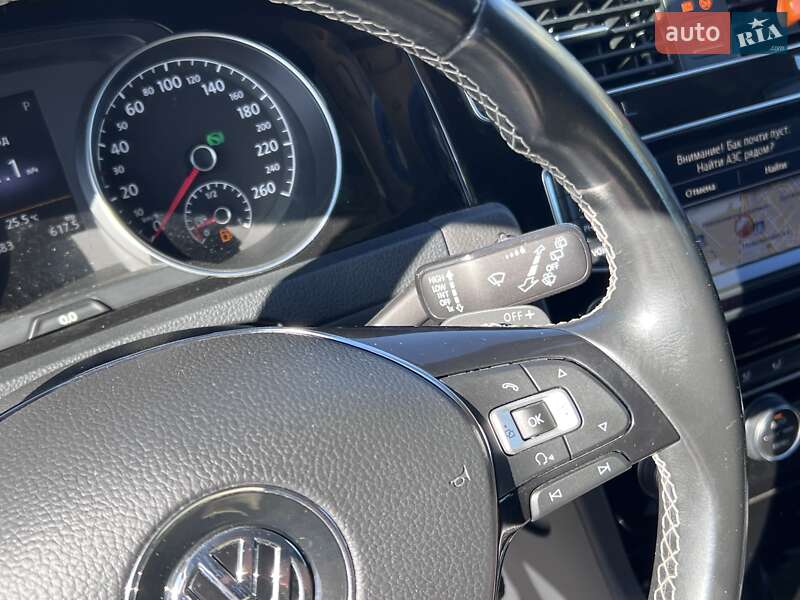 Універсал Volkswagen Golf 2014 в Нововолинську