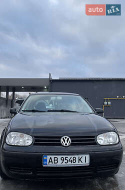 Хэтчбек Volkswagen Golf 2001 в Виннице