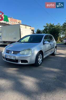 Хэтчбек Volkswagen Golf 2004 в Ровно