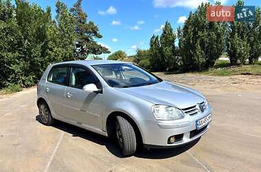 Хэтчбек Volkswagen Golf 2006 в Змиеве
