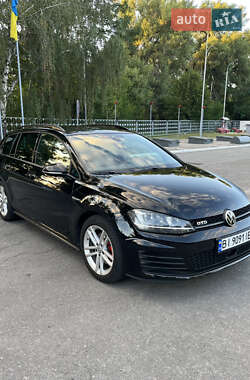 Універсал Volkswagen Golf 2016 в Черкасах