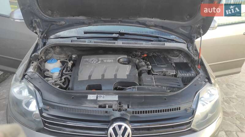 Хетчбек Volkswagen Golf 2011 в Львові