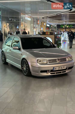 Хэтчбек Volkswagen Golf 2002 в Броварах