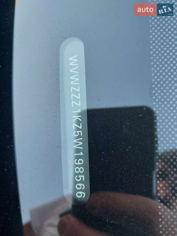 Хетчбек Volkswagen Golf 2005 в Сумах