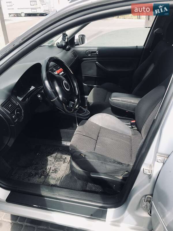 Універсал Volkswagen Golf 2000 в Кам'янському