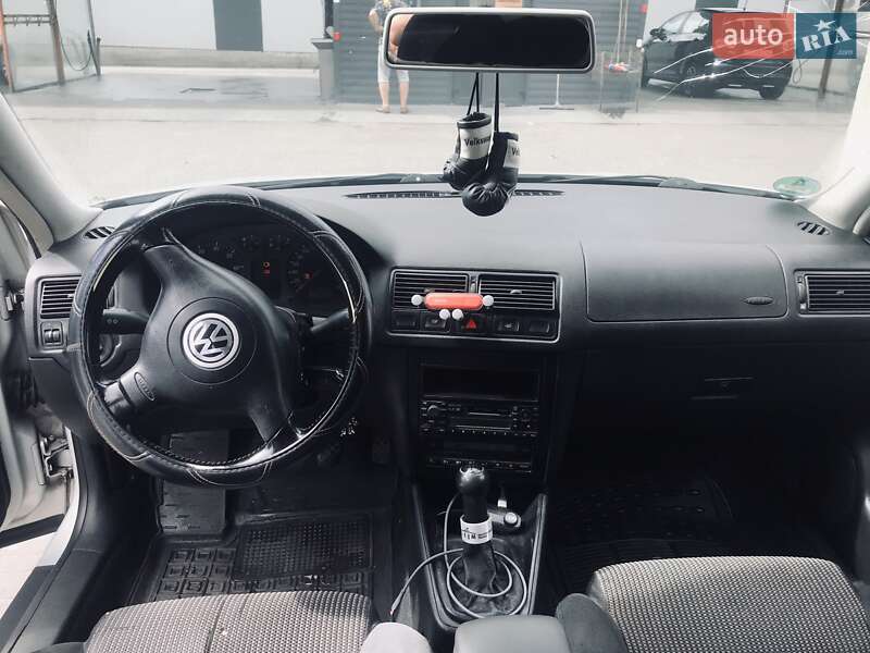 Універсал Volkswagen Golf 2000 в Кам'янському