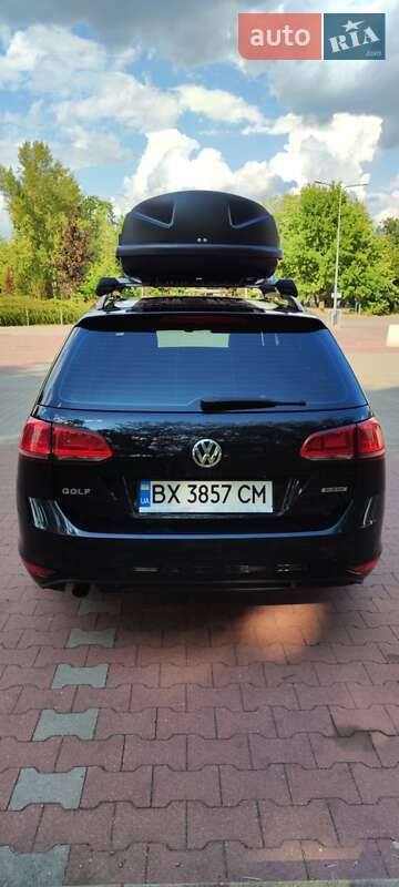 Універсал Volkswagen Golf 2013 в Шепетівці