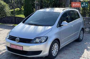 Хэтчбек Volkswagen Golf 2010 в Вознесенске