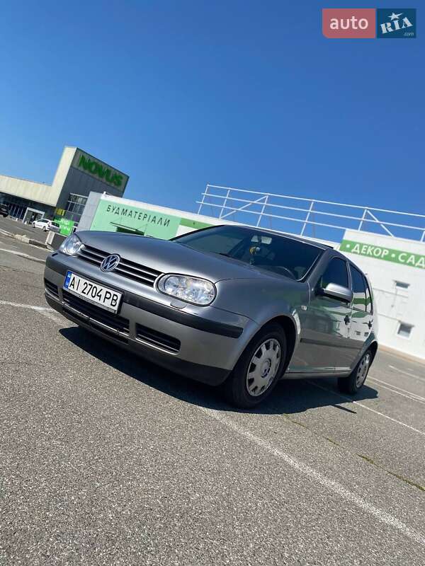 Volkswagen Golf 2002