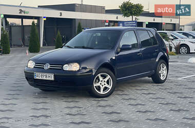 Хетчбек Volkswagen Golf 2001 в Хусті