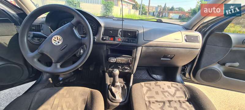 Хетчбек Volkswagen Golf 1999 в Прилуках