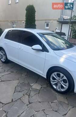 Хэтчбек Volkswagen Golf 2014 в Мукачево