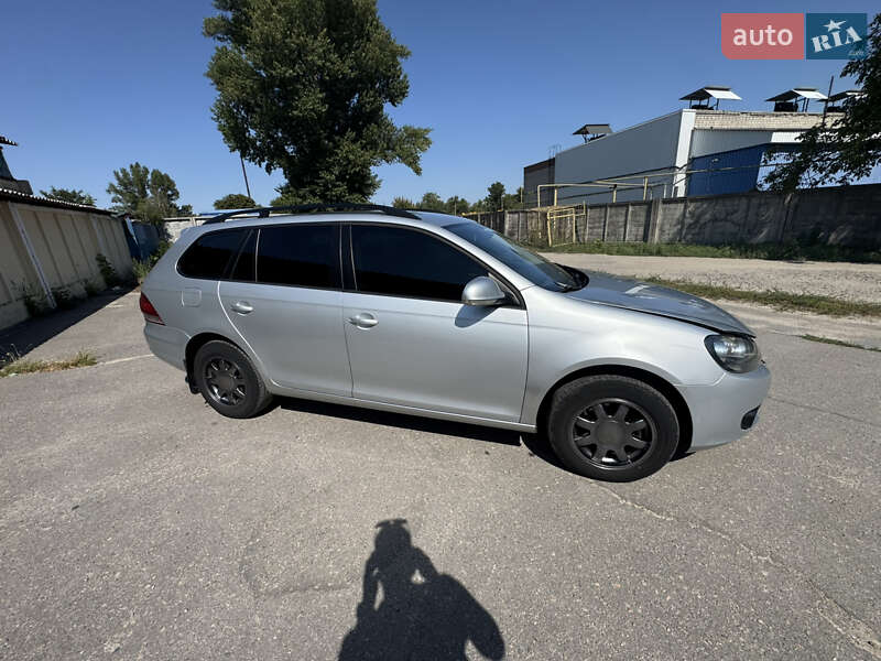 Універсал Volkswagen Golf 2011 в Кременчуці