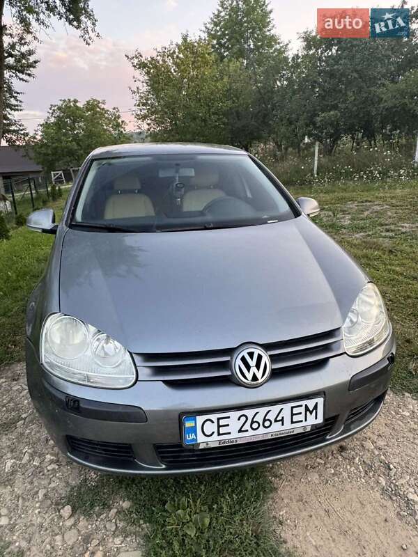 Volkswagen Golf 2004