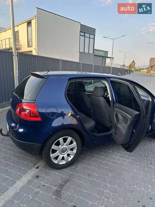 Хетчбек Volkswagen Golf 2007 в Мукачевому