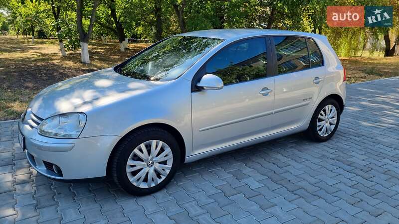 Хетчбек Volkswagen Golf 2008 в Подільську