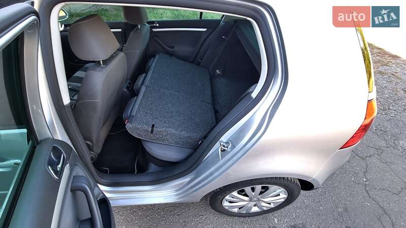 Хетчбек Volkswagen Golf 2008 в Подільську