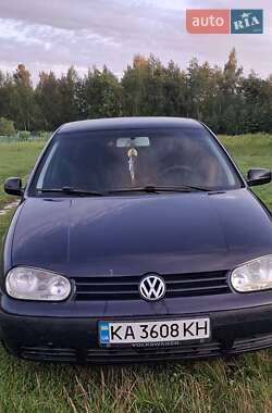 Хэтчбек Volkswagen Golf 2001 в Житомире