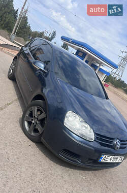 Хэтчбек Volkswagen Golf 2005 в Кривом Роге