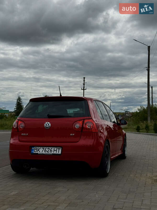 Хетчбек Volkswagen Golf 2007 в Рівному