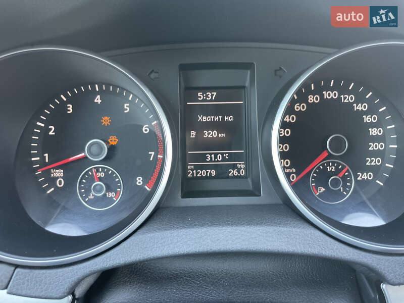 Хэтчбек Volkswagen Golf 2010 в Одессе