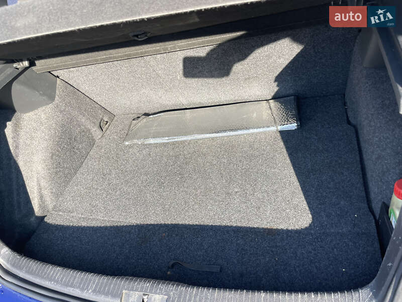 Хэтчбек Volkswagen Golf 2010 в Одессе