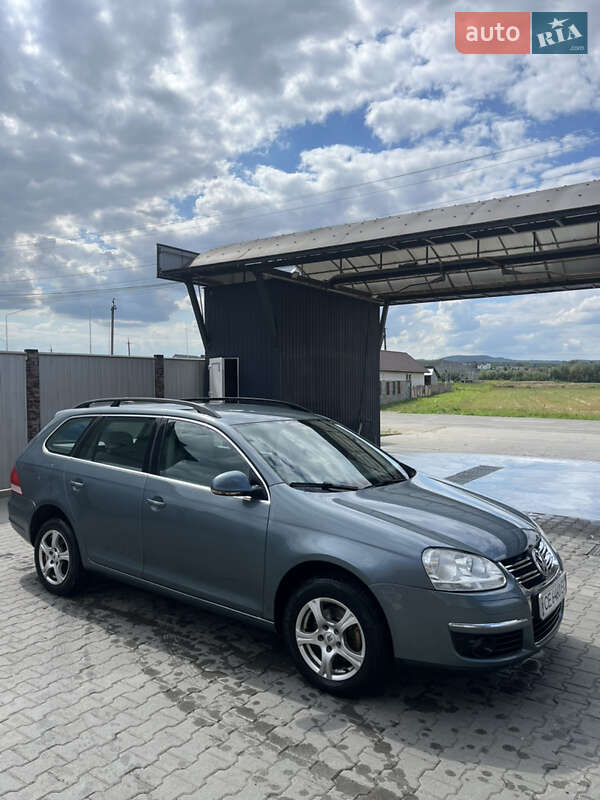 Универсал Volkswagen Golf 2007 в Черновцах