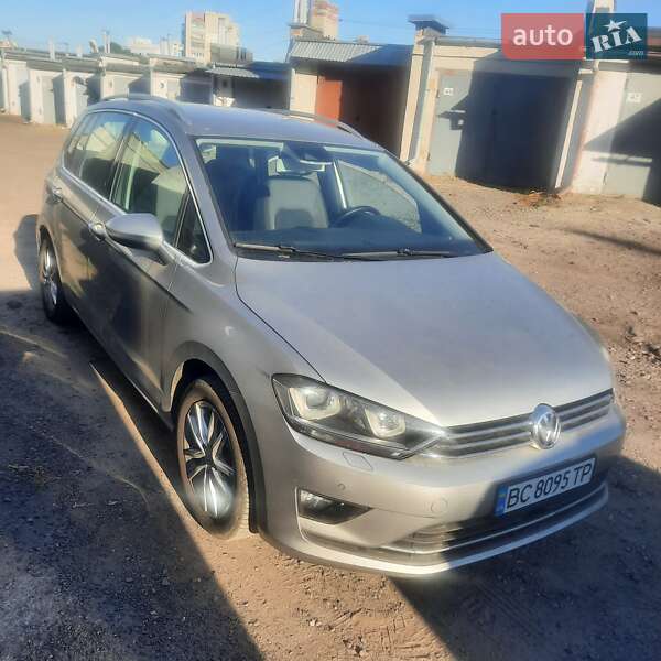 Хетчбек Volkswagen Golf 2015 в Львові