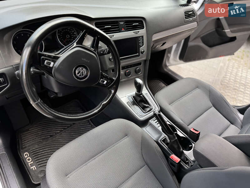 Универсал Volkswagen Golf 2016 в Львове фото 12 Универсал Volkswagen Golf 2016 в Львове