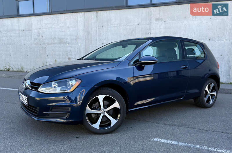 Хэтчбек Volkswagen Golf 2014 в Киеве