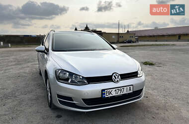 Універсал Volkswagen Golf 2016 в Львові