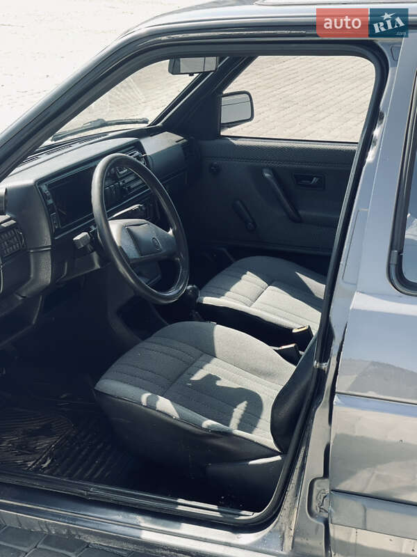 Хэтчбек Volkswagen Golf 1991 в Львове фото 9 Хэтчбек Volkswagen Golf 1991 в Львове