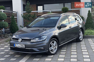 Универсал Volkswagen Golf 2018 в Стрые