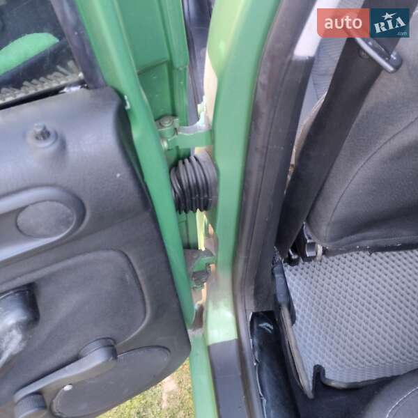 Хетчбек Volkswagen Golf 1998 в Тернополі