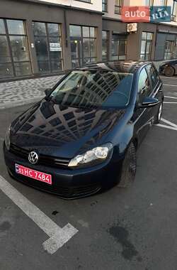 Хэтчбек Volkswagen Golf 2009 в Чернигове