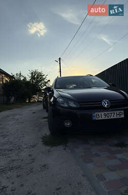 Универсал Volkswagen Golf 2010 в Полтаве