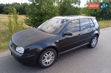 Хетчбек Volkswagen Golf 2000 в Іванкові